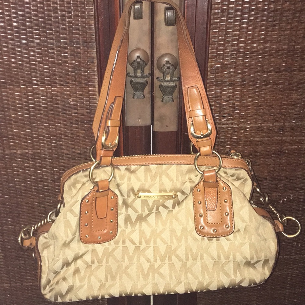 Michael Kors purse